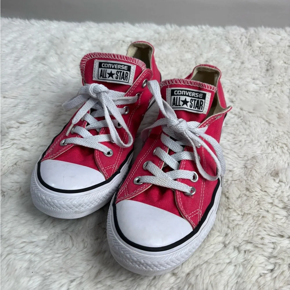 Converse Pink Low Top Sneakers - Picture 1 of 5
